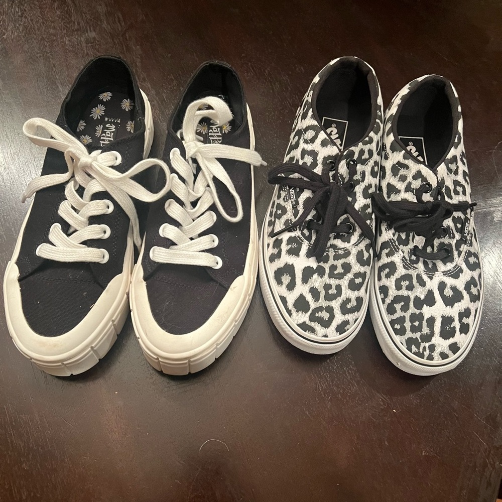 Women’s Vans Leopard and canvas sneakers lot (2pairs)  size 8